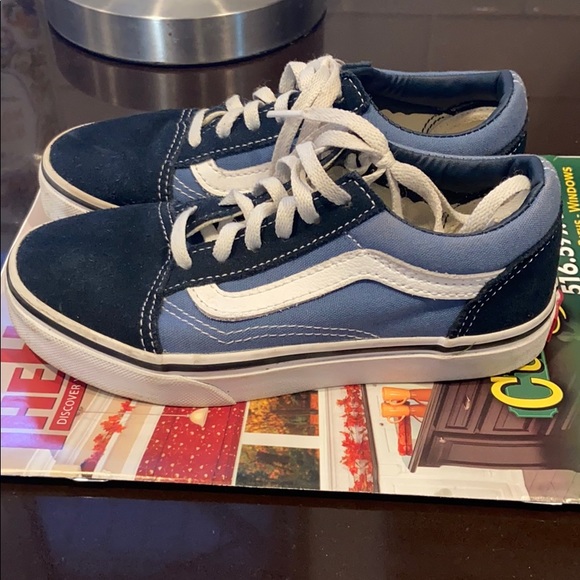 Barely Worn Vans - Size US KID 13.5 - Picture 2 of 5